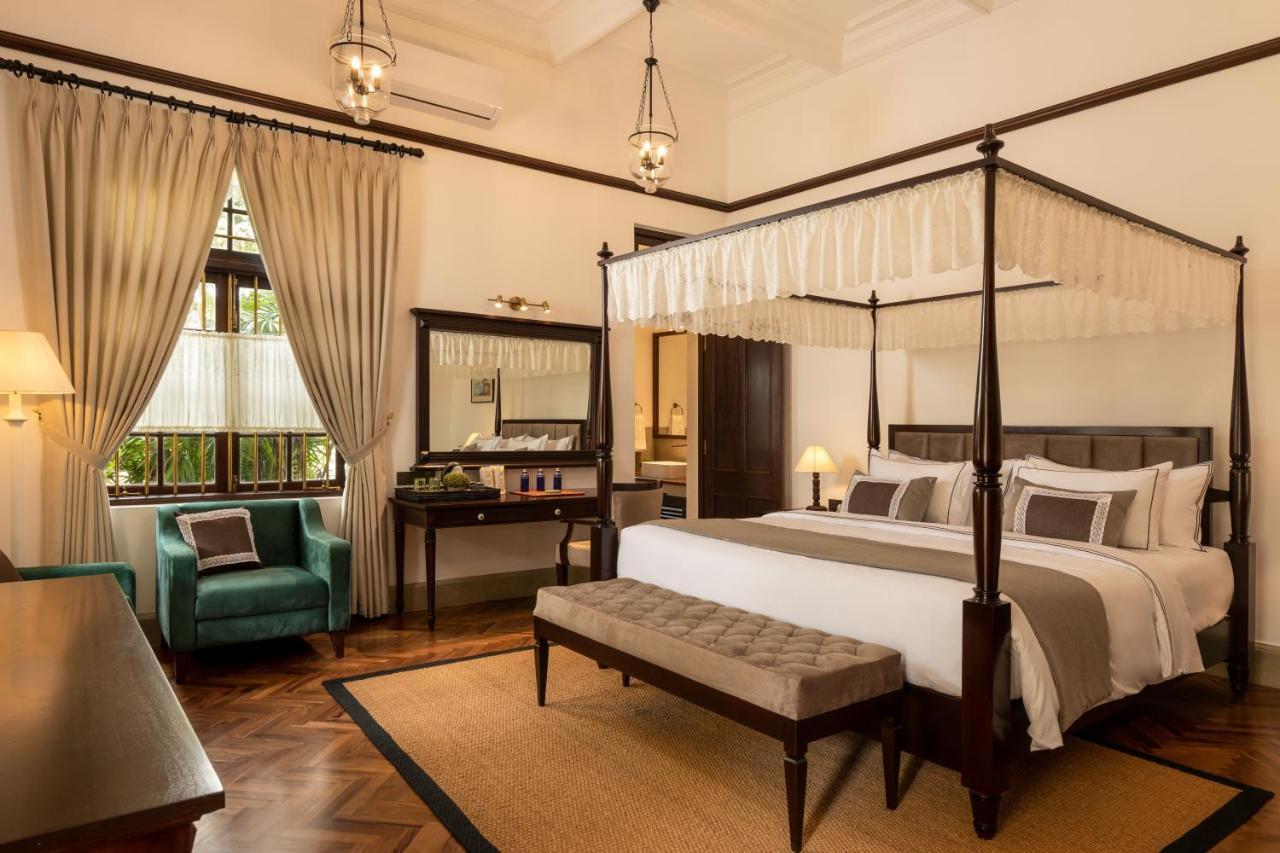The Grand Walawwa Hotel Пинавала Екстериор снимка